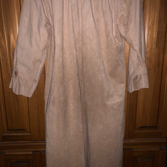 Ladies Julian Gold suede trench coat size 6 - Picture 6 of 8